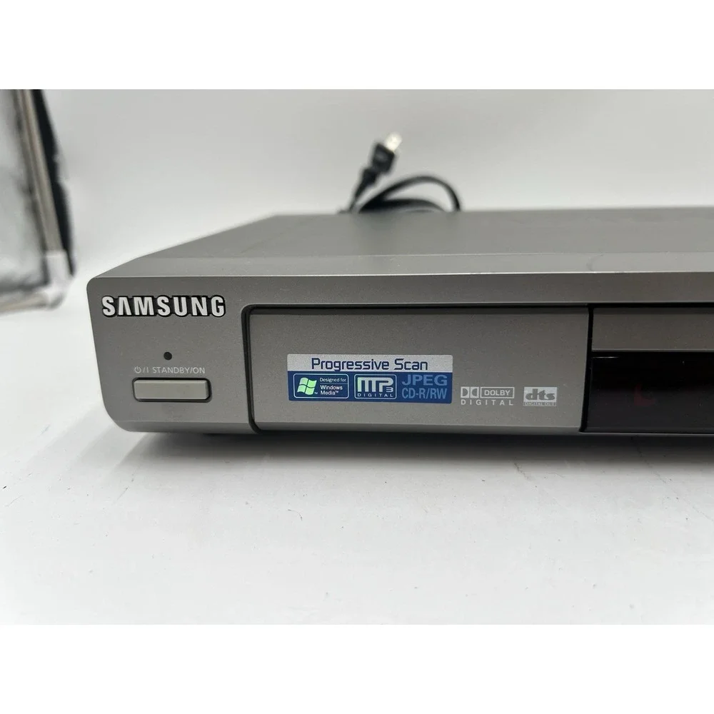 Samsung DVD-P231 DVD Player Tested Working w/ Extra Long RCA AV Cable